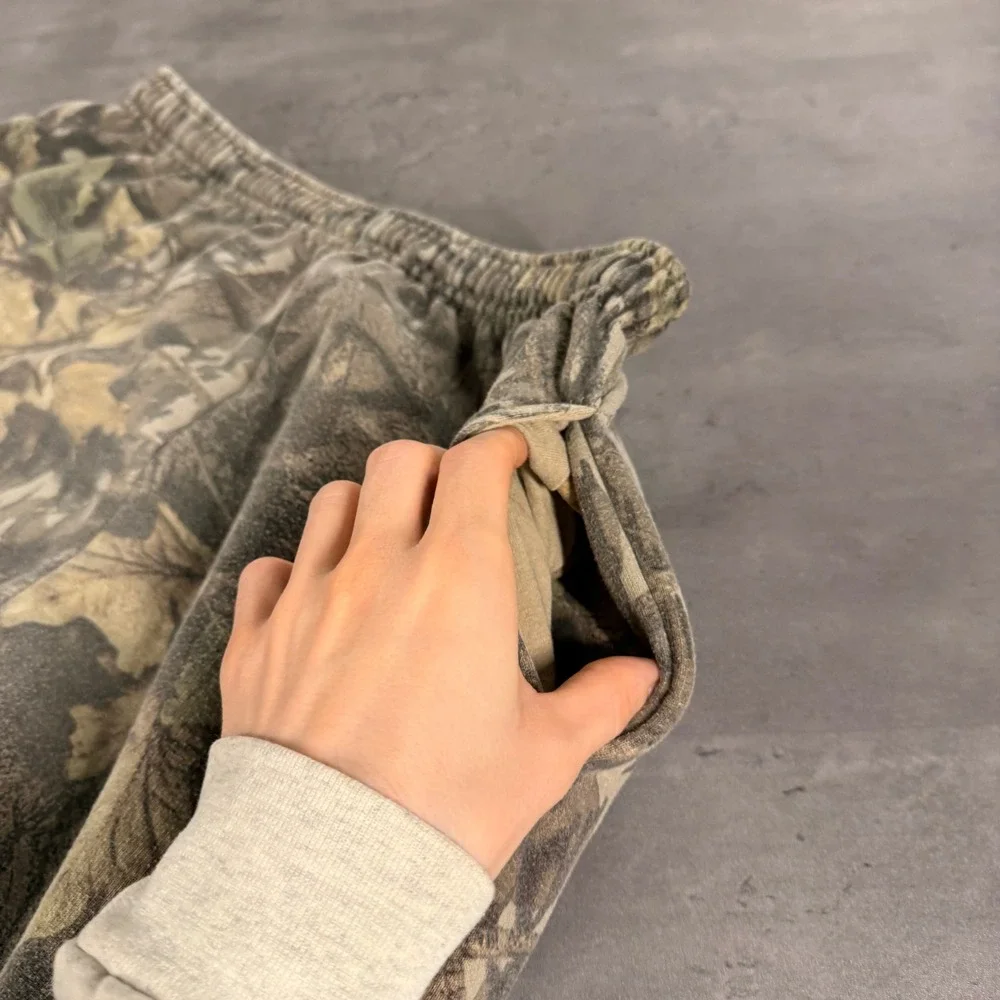 Vintage Jerzees Mossy Oak Camo Leaf Print Sweatpants in Olive and Tan